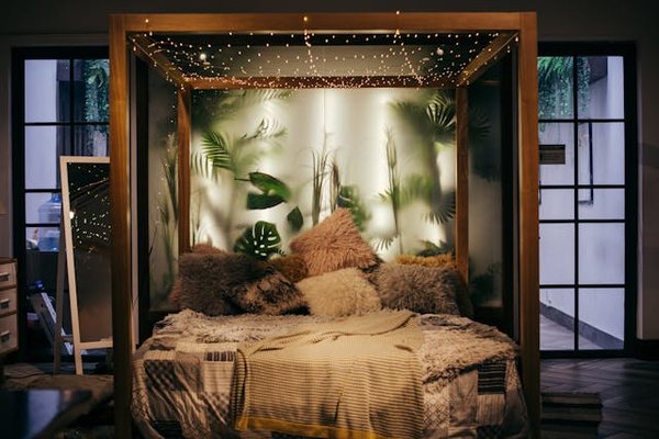 Transformation d'une chambre à coucher en temple scandinave