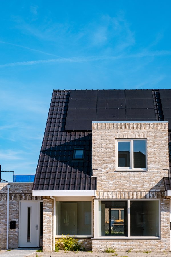 Comment installer des panneaux solaires photovoltaïques facilement ?